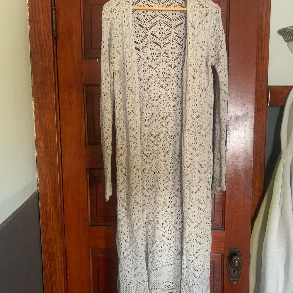 Elegant Grey Long Cardigan